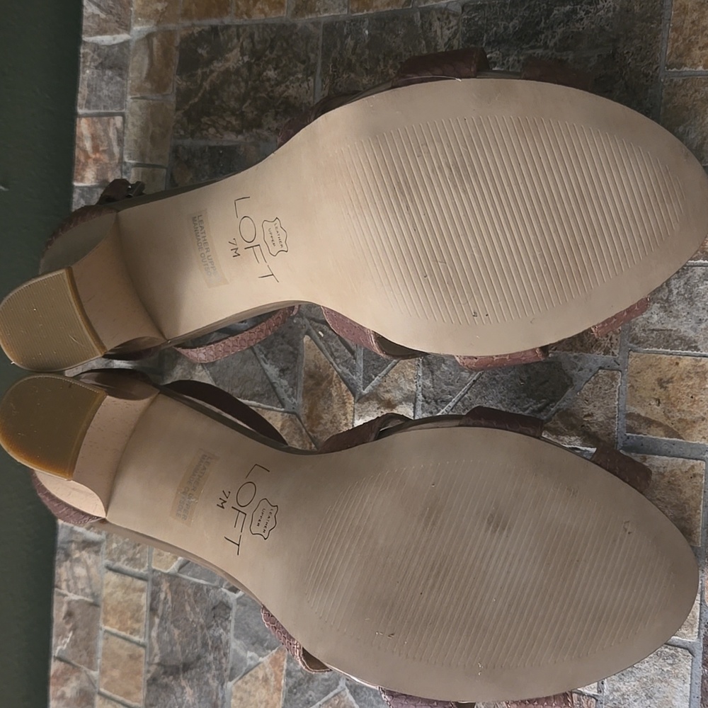 LOFT block high heels sandals, size 7 - Picture 4 of 5